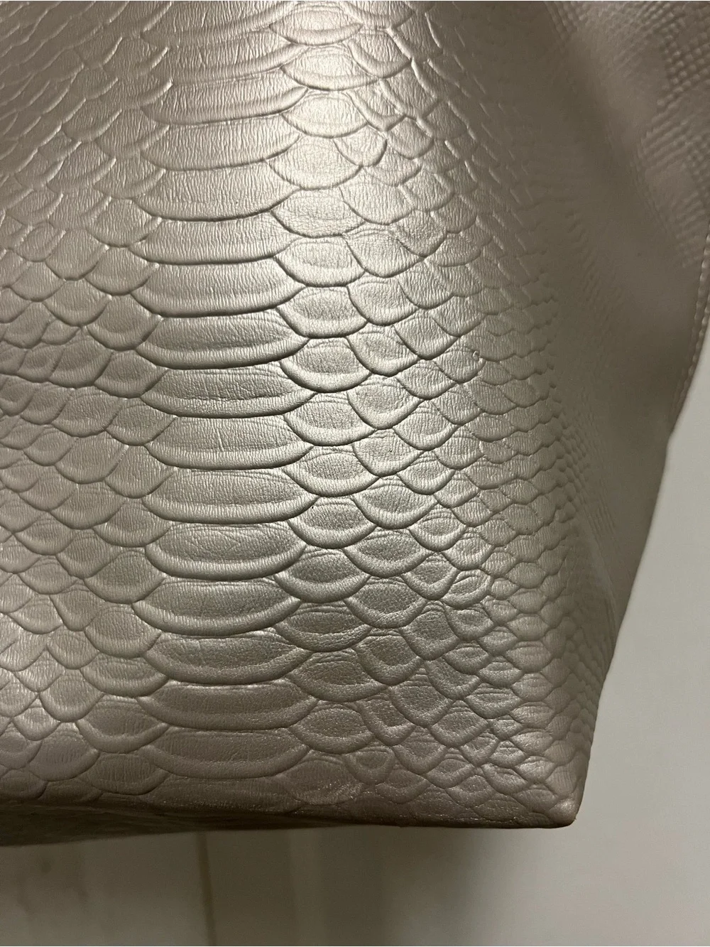 UNBRANDED Large Silver Embossed Tote Bag